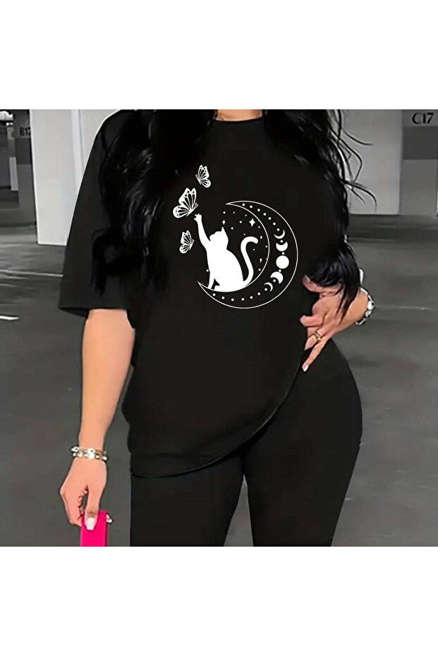 Oversize Minimalist Graphic Printed Short Sleeve T-Shirt