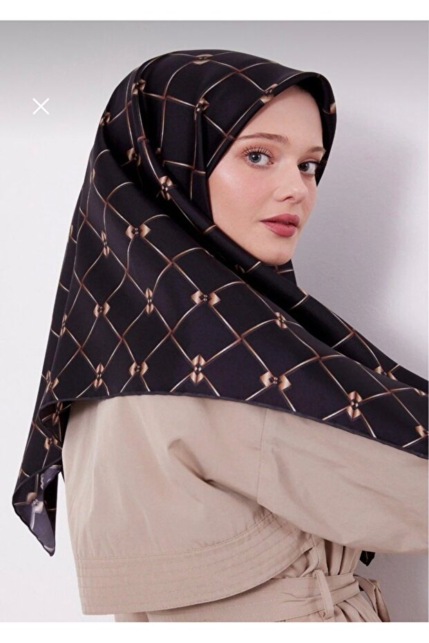 وشاح من البوليستر تويل عصري للموسم الجديد
