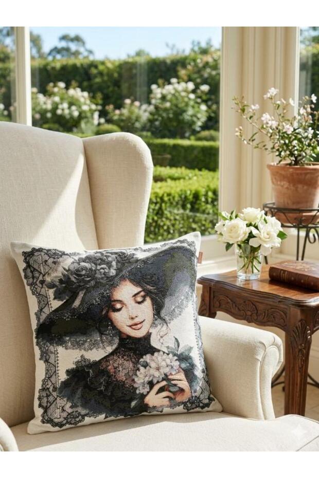Matmazel Eleni̇ Jacquard Woven Tapenstry Decorative Kirlent 45*45