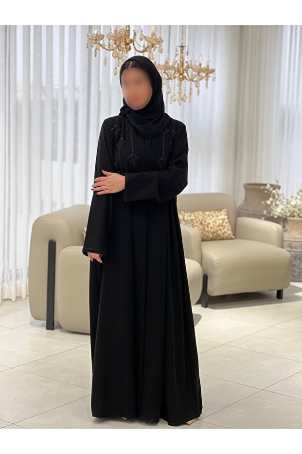 عباية أصالة بالتطريز اليدوي