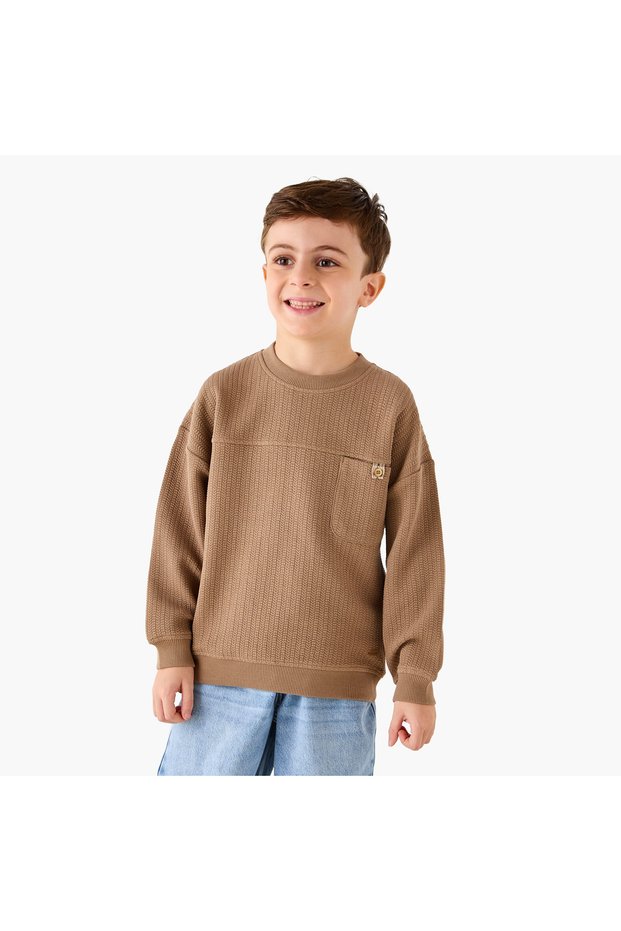 سويت شيرت منقوش بأكمام طويلة