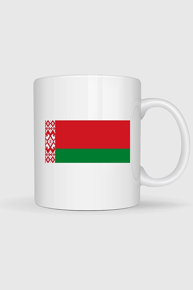كوب مطبوع عليه علم بيلاروسيا