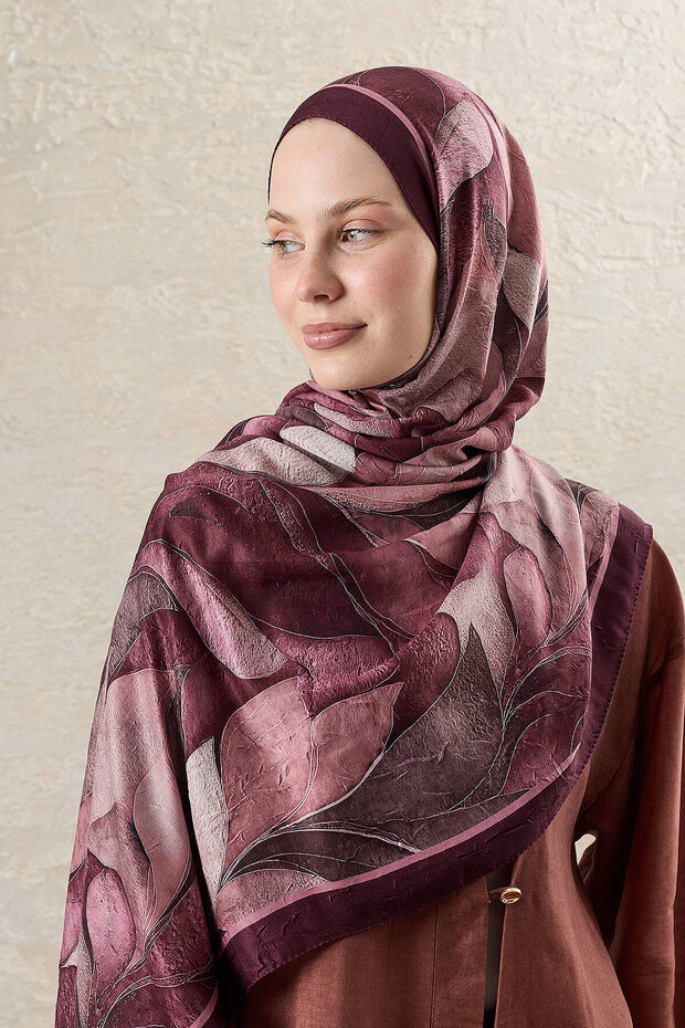 Burgundy Leaf Symphony Patterned Shawl