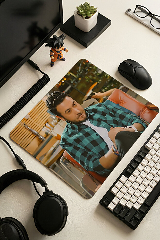 Hmmm.. 30X40 Mouse Pad Gaming Mousepad, Non-Slip Base Large Gaming Pad