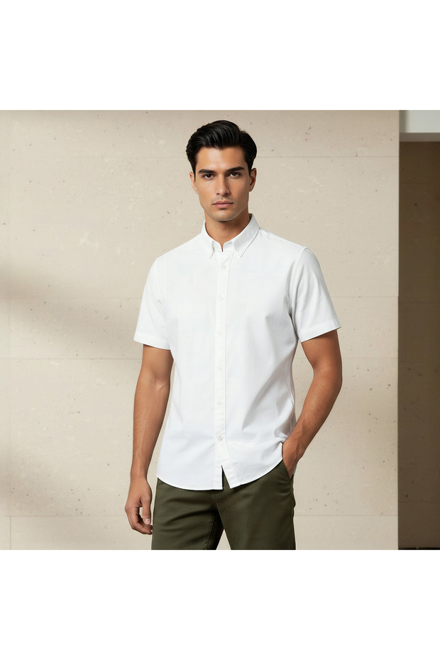 Men Regular Fit Button-Down Collar Short Sleeve Shirt
