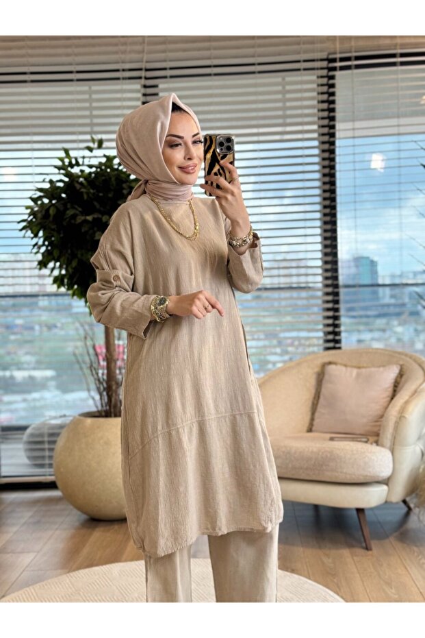 7107 طقم تونيك طويل بأزرار جانبية من الكتان باللون البيج