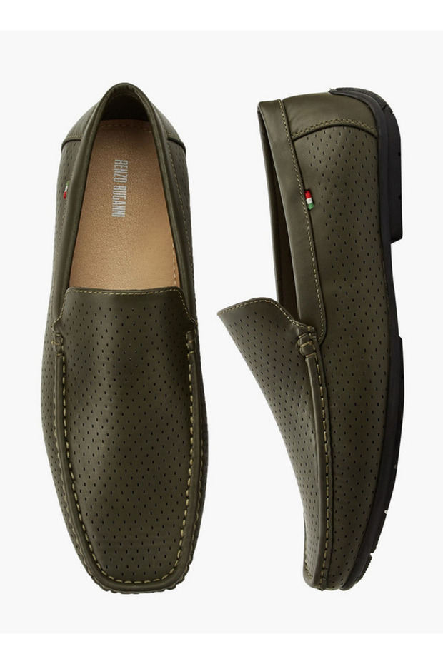 Men Textured Loafers