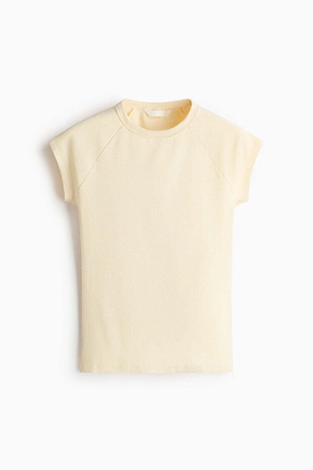 Raglan-sleeved T-shirt