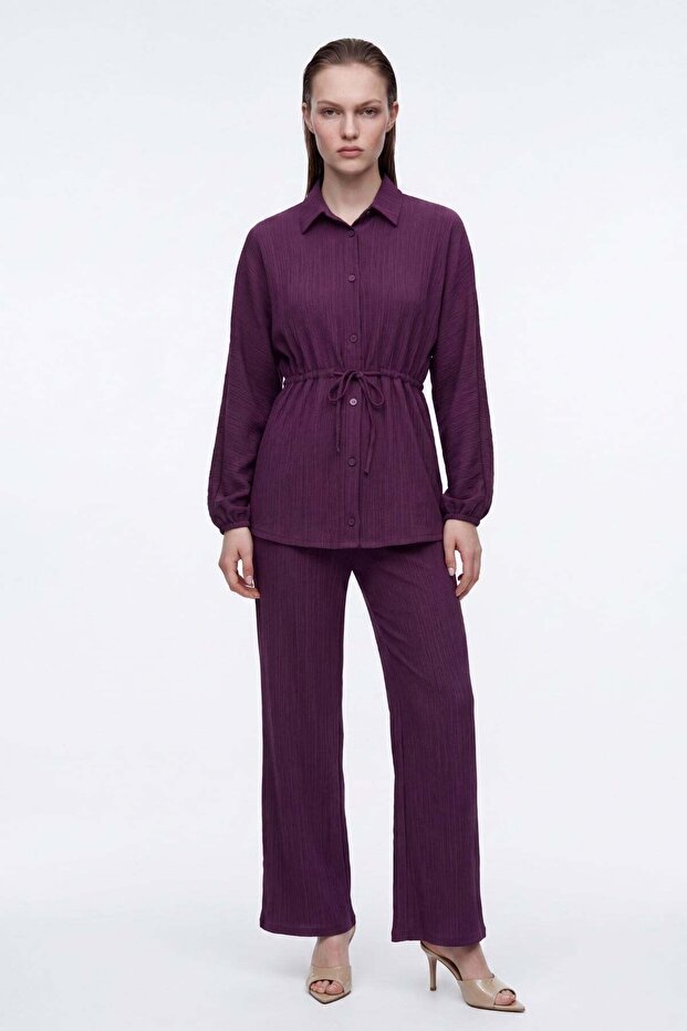 طقم قميص وبنطلون منسوج من قماش الكرينكل