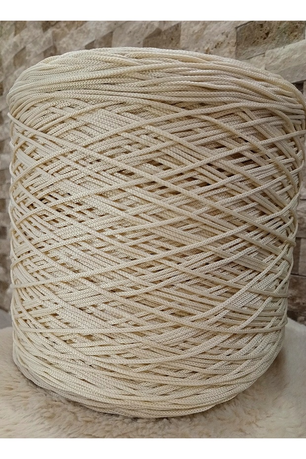 Macrame Polyester 100Gr (3mm) Color Tone-Cream-(70-80Mt)
