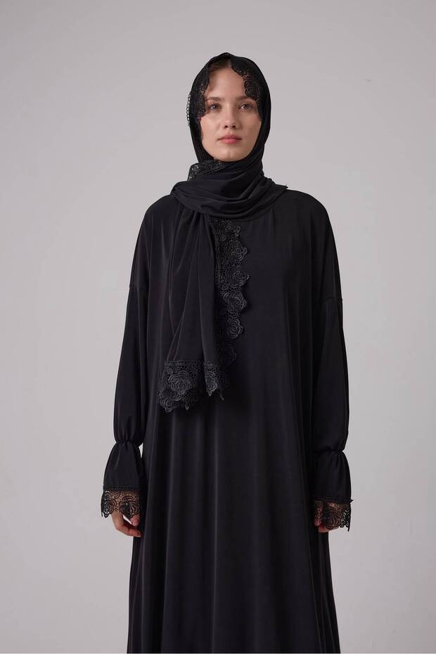 Practical Sandy Fabric One-Piece Prayer Dress with Attached Hijab Suitable for Hajj and Umrah