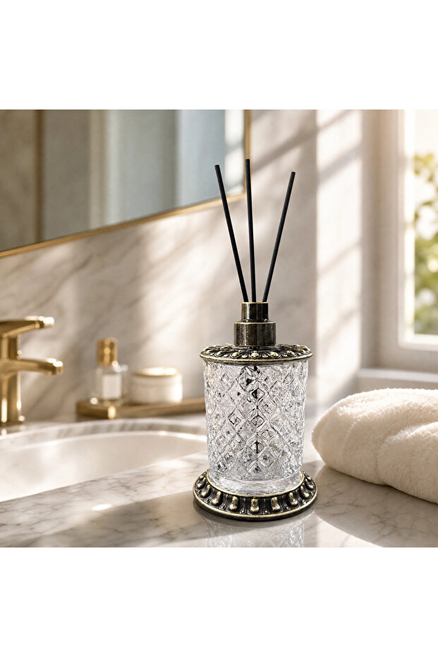 Serra Luxury Crystal Glass Room Fragrance Bottle with Bamboo Stick Decorative Bathroom and Living Room Fragrance Diffuser