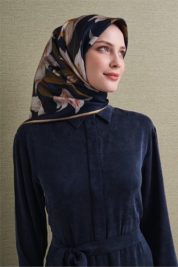 Twi̇ll Silk Scarf 2027 Winter Season 9620D02-04