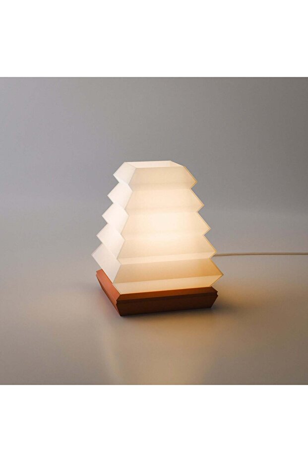 Lampa Tori