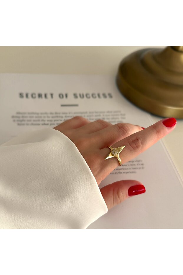 Gold Stone Vintage Ring