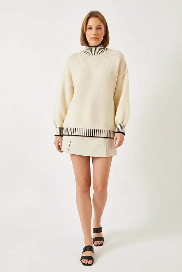 Women's Casual Patterned Knitwear Ecru Black Sweater