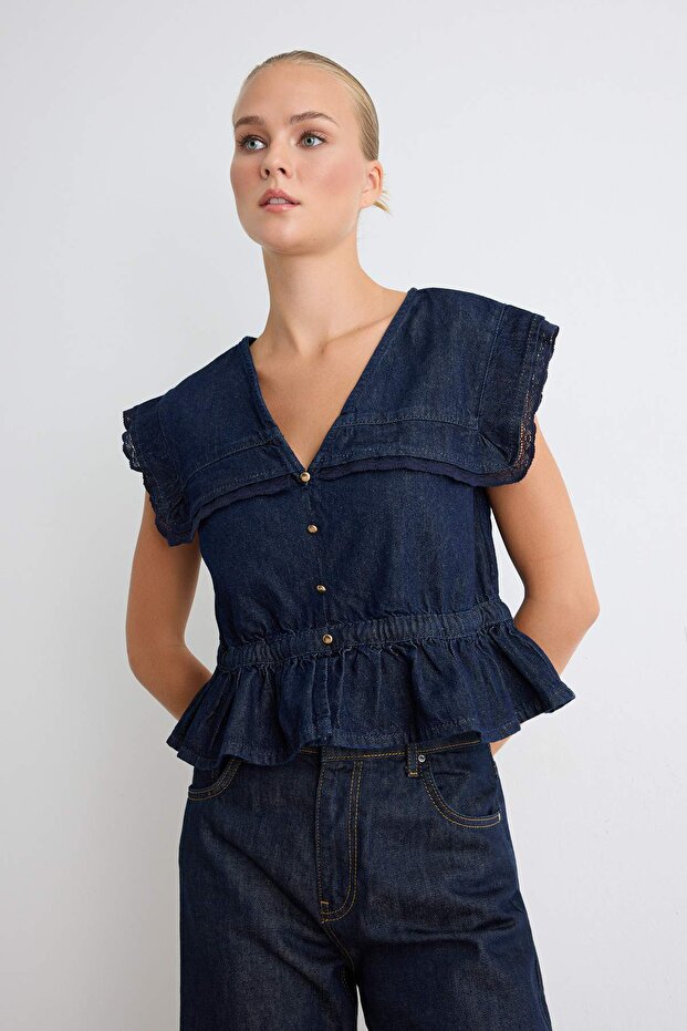 Koyu Mavi Dantel Detaylı Bebe Yaka Denim Gömlek TWOSS26GO00234