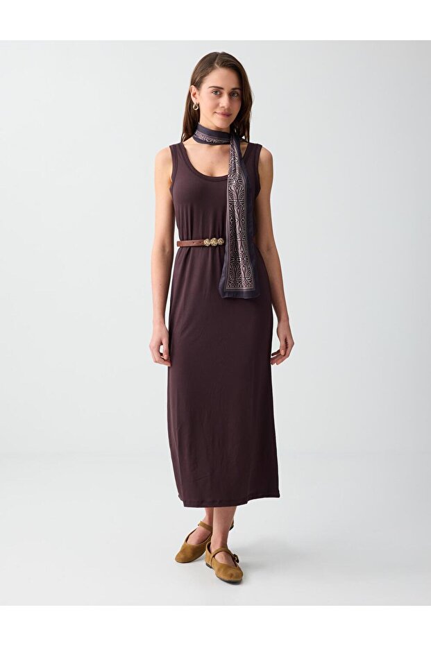 Bitter Brown Straight Cut Strappy U-Neck Knitted Midi Dress