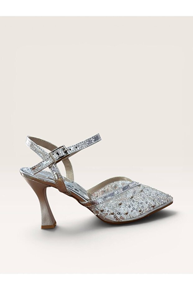 Zenne with Heels