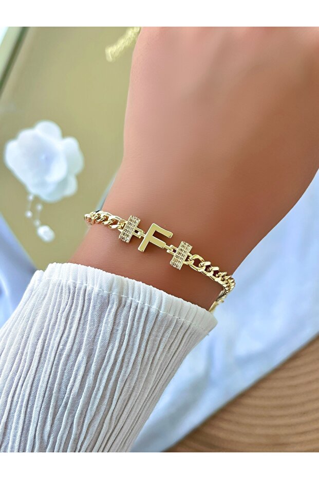 Minimal Chain Bracelet with Letter (Letter F)