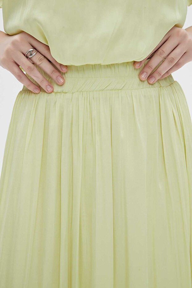 Solid Ruffled Maxi Skirt - 4