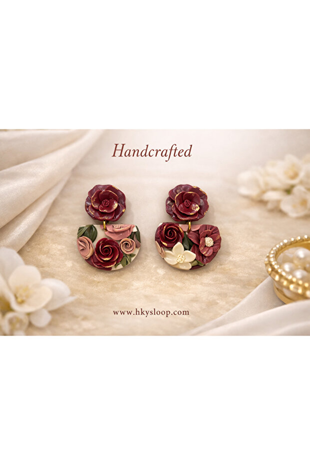 Various rose earrings that suit your elegance