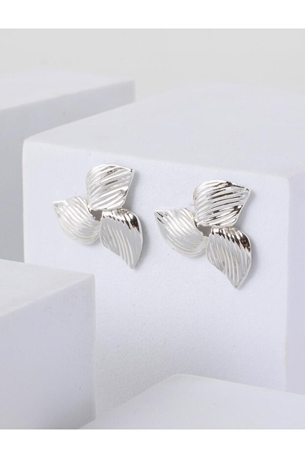 Silver Color Leaf Figured Shiny Modern Earrings
