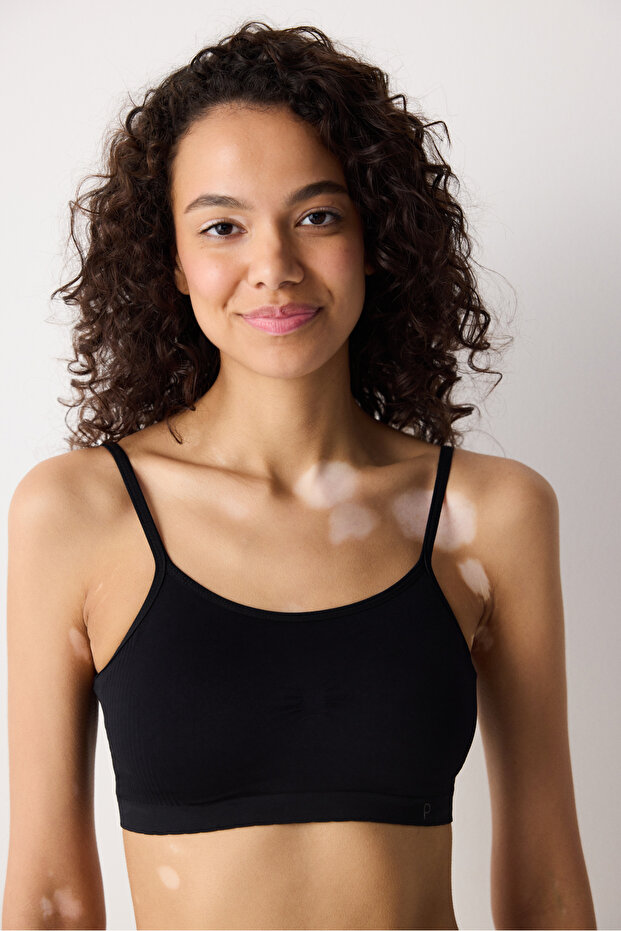 Black Basic Covered Seamless Underwire-Free Bra - 2
