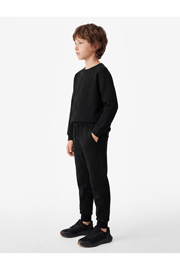Basic Jogger School Sweatpants with Elastic Waist and Pockets
