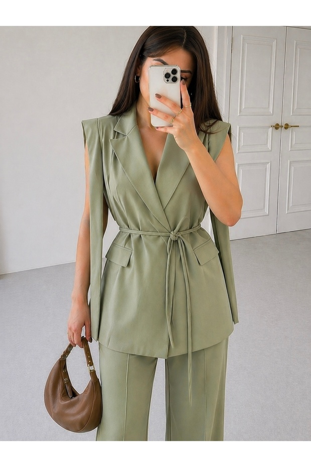 Tie-Up Vest Trousers Blazer Suit