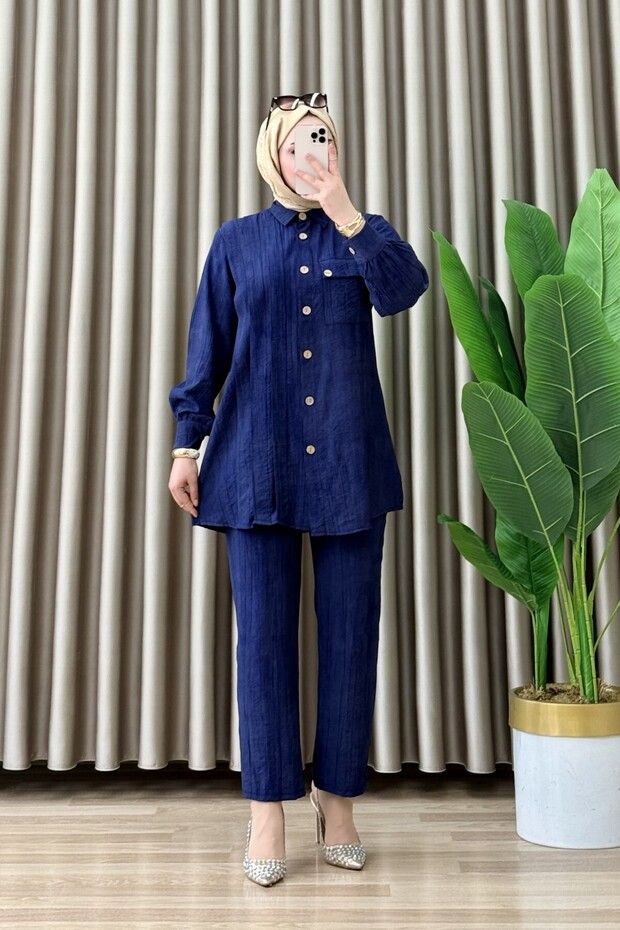 Di̇lanur Pantolunlu Takim Megan Fabric Women's Dark Blue Two-Piece Set with Pockets and Buttoned Trousers