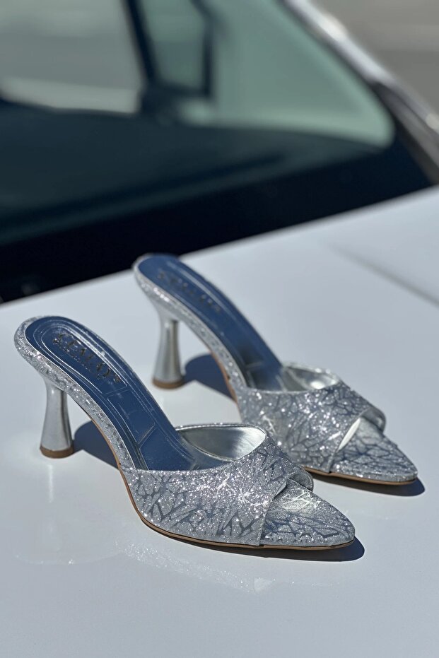 Women's Slow Silver Shiny Pointed Toe Thin Heel Slippers Silver Glitter