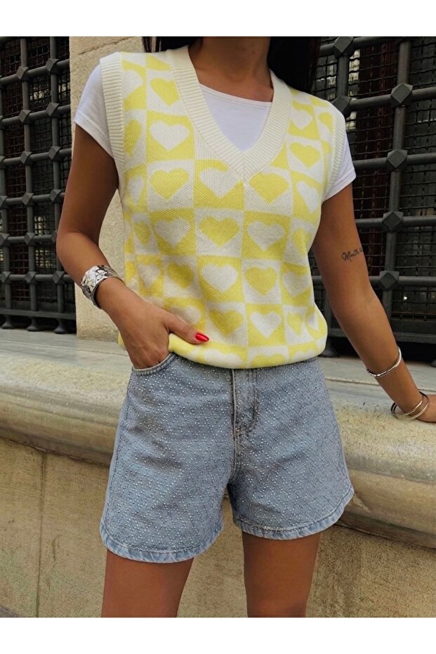 Women's V-Neck Hearted Zero Sleeve Summer Sweater