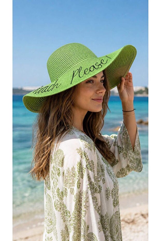 قبعة نسائية من القش المستدير المطرزة باللون الأخضر من Green Beach Please