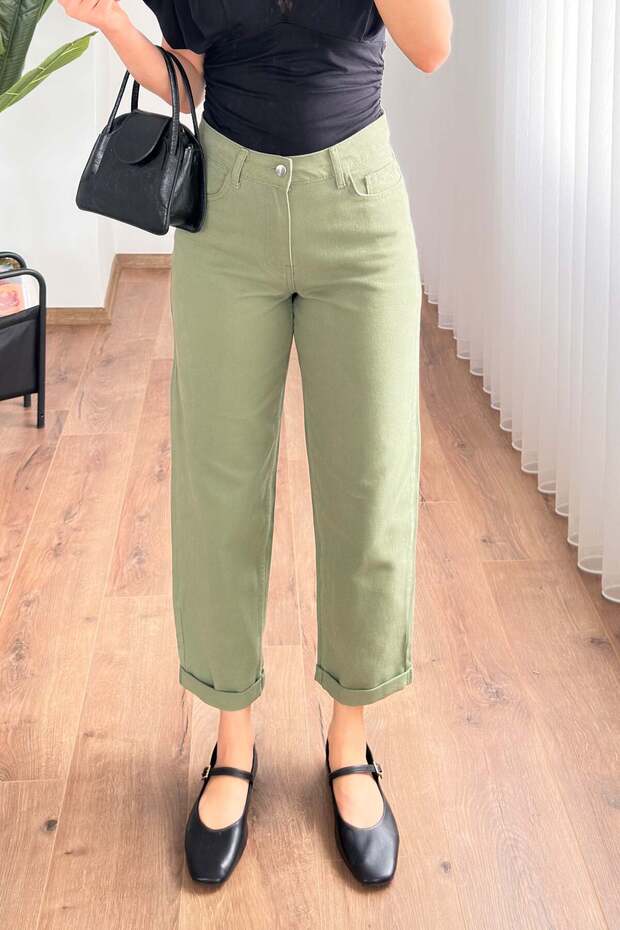 Mom Fit Gabardine Denim Khaki Trousers