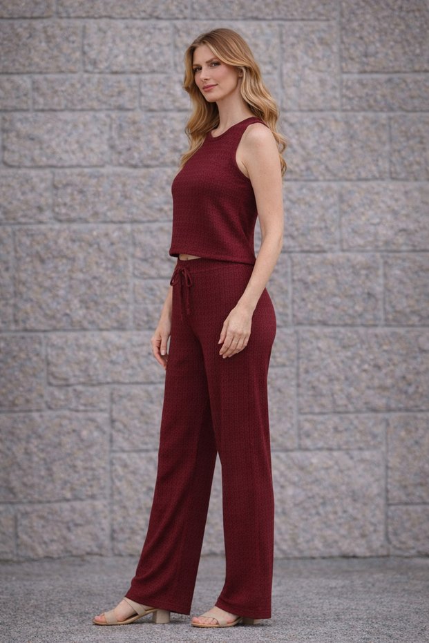 Women's Seersucker Fabric Sleeveless Tshirt Blouse & Wide Cut Comfortable Fit Pants Set 2-Piece Set