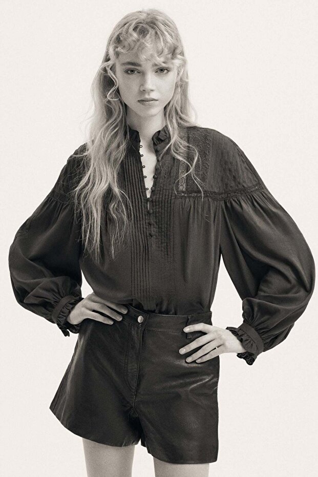 Pintucked cotton-blend blouse