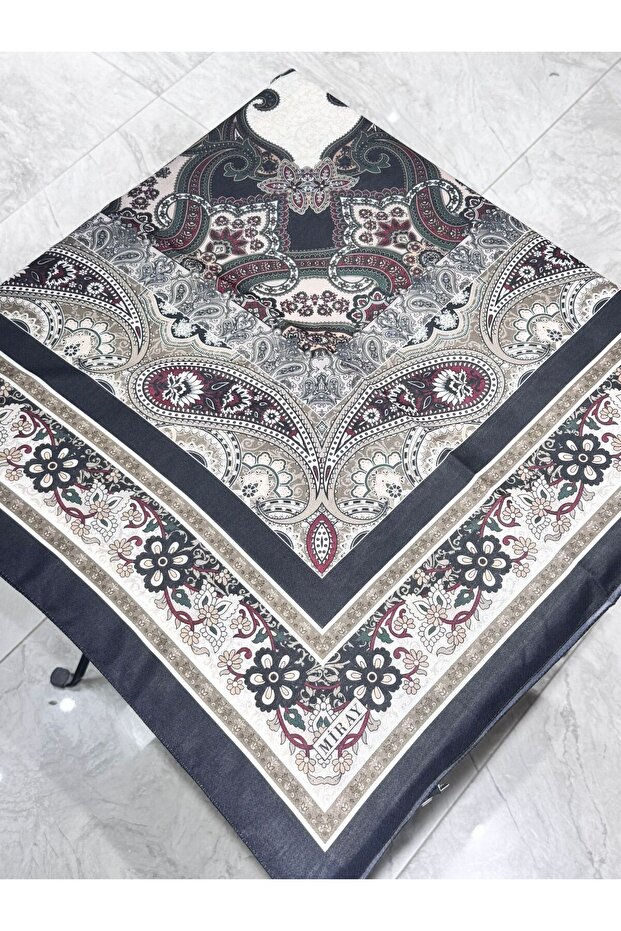 Mi̇ray 120 X 120 cm Ethnic Pattern Nevada Soft Scarf