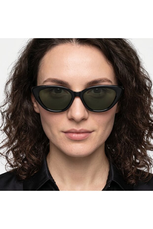 Cat Eye Women's Sunglasses Mod693 C101