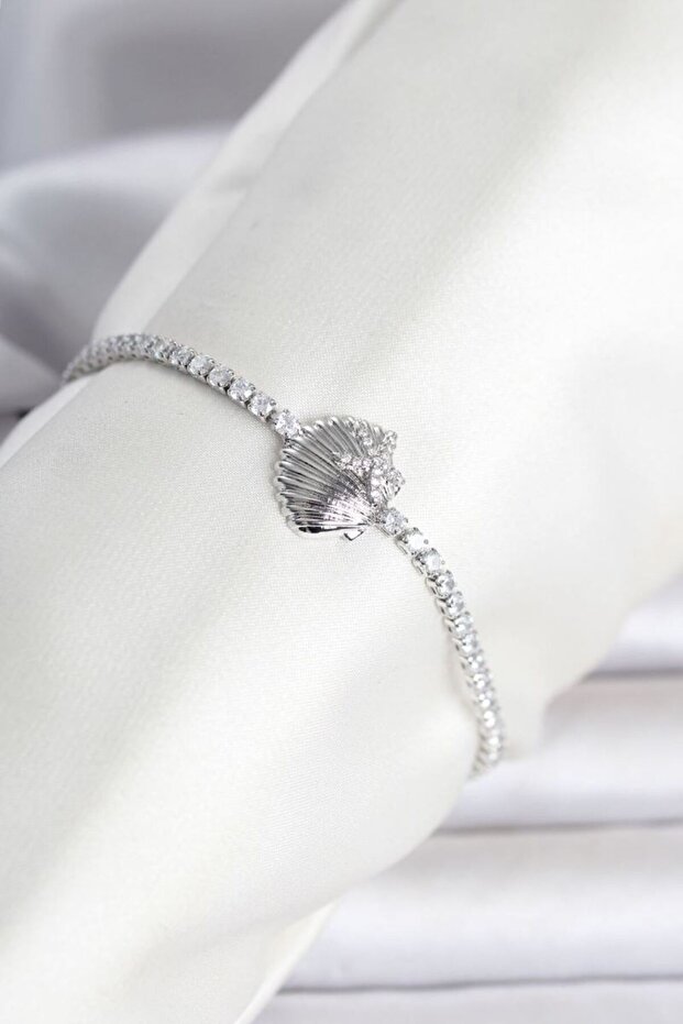 Brass Silver Color Sea Shell Model Waterway Women's Bracelet