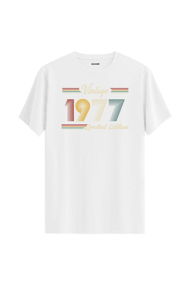 1977 Classic Vintage T-Shirt