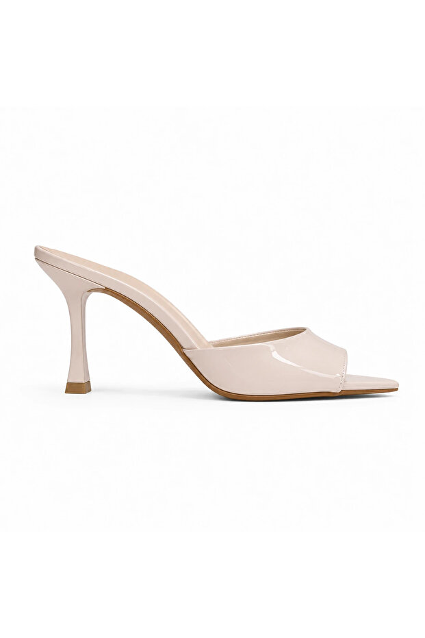 Heeled Powder Slippers