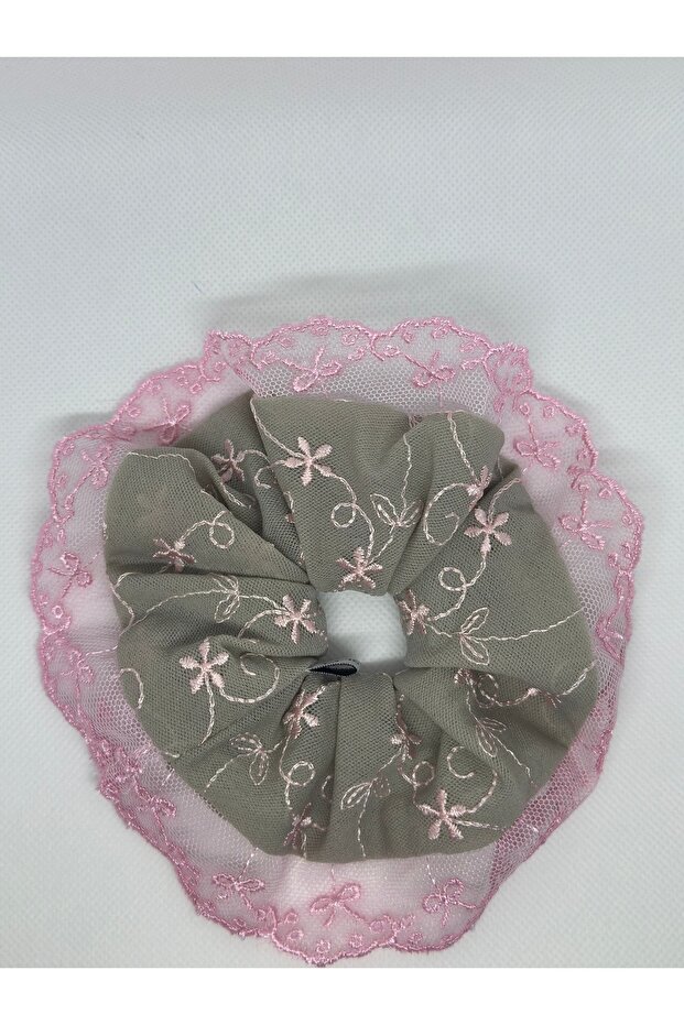 Gray Embroidered Mesh Fabric Pink Fabric Lace Scrunchie Elastic Buckle
