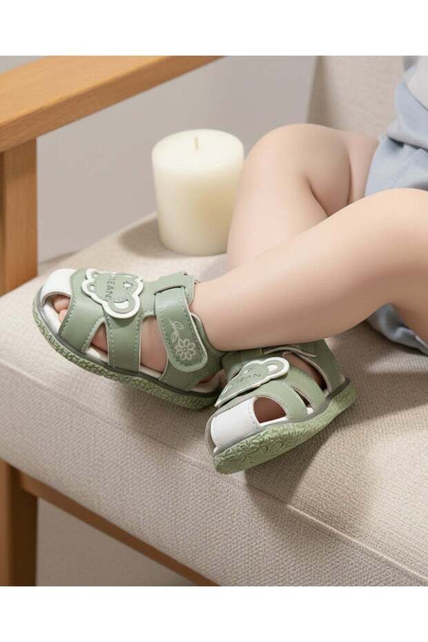 Children's Light-Up Printed Sandals with Hook-And-Loop Closure