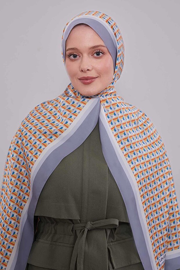 Gray Three-Dimensional Pattern Club Shawl - 2