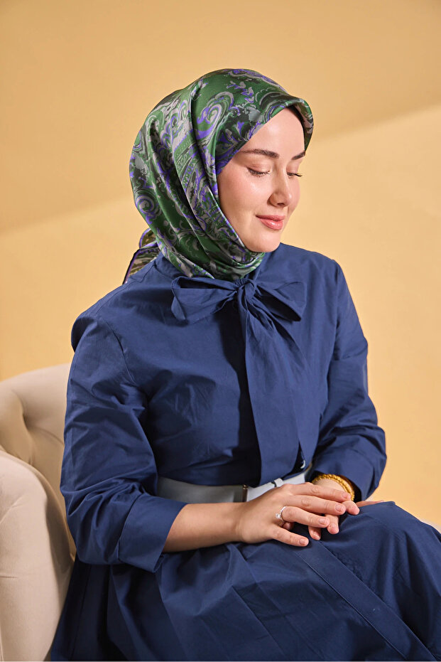 وشاح من الحرير المزخرف بنقشة التويل 11519