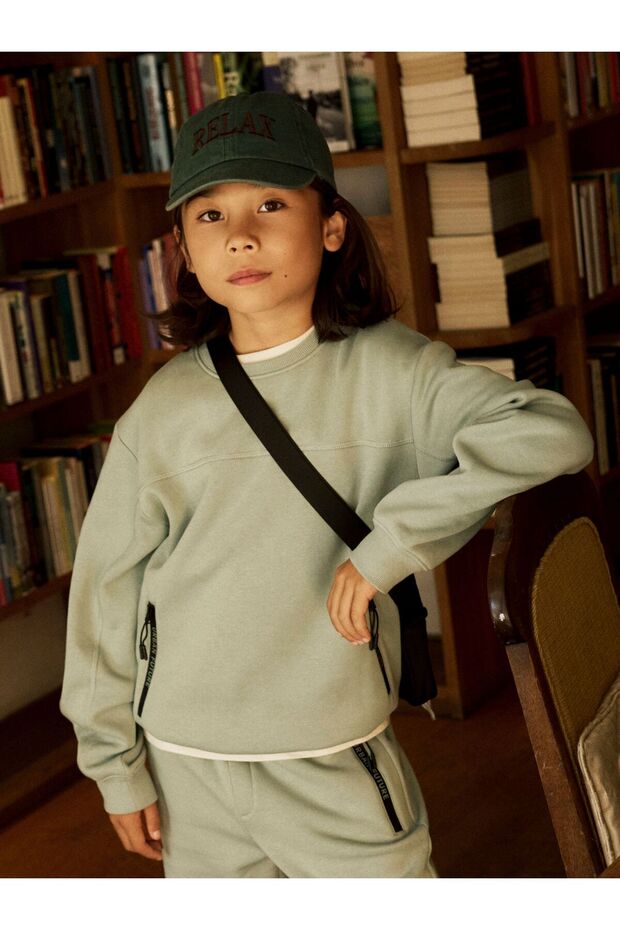 Sweatshirt Regular Fit - 6