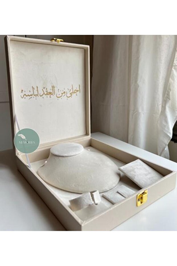 Bride's Accessory Box