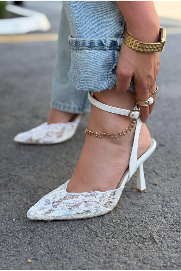 Moryna White Lace Women's Stiletto