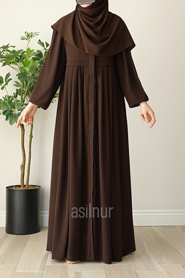 إيسين بليسيه بلي براون